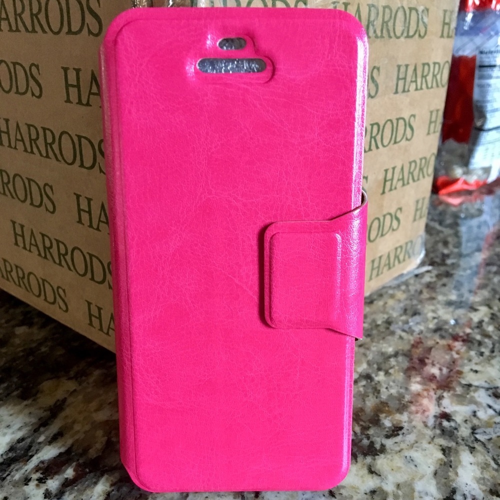 NWOT iPhone 5, 5s, SE Card Holder Protective Case